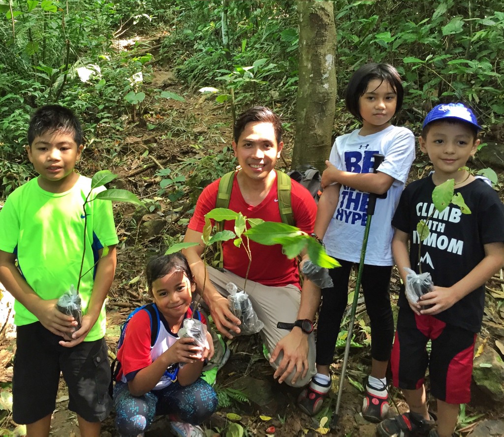 Climb with Kids Pinoy Mountaineer